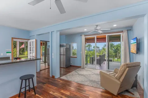 29-2115 Old Mamalahoa Highway Hakalau HI 96710