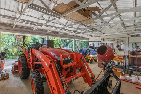 29-2115 Old Mamalahoa Highway Hakalau HI 96710