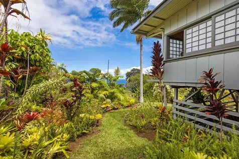 36-136 Manowaiopae Homestead Road Laupahoehoe HI 96764