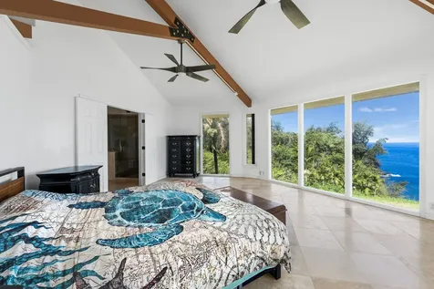 31-590 Hawaii Belt Road Ninole HI 96773