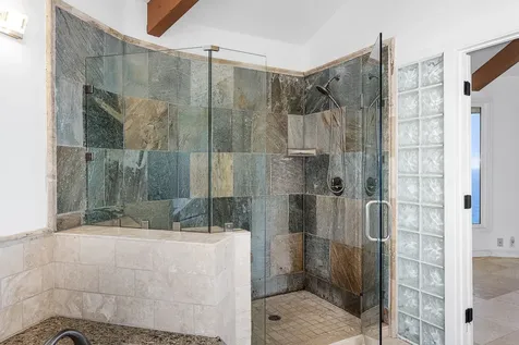 31-590 Hawaii Belt Road Ninole HI 96773