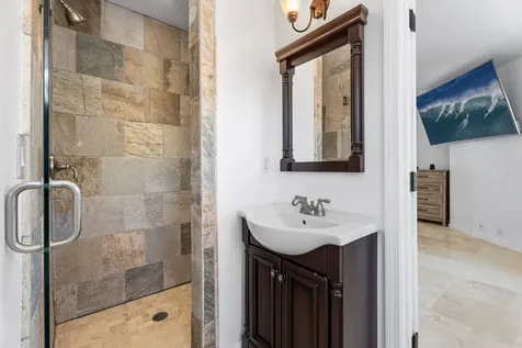 31-590 Hawaii Belt Road Ninole HI 96773