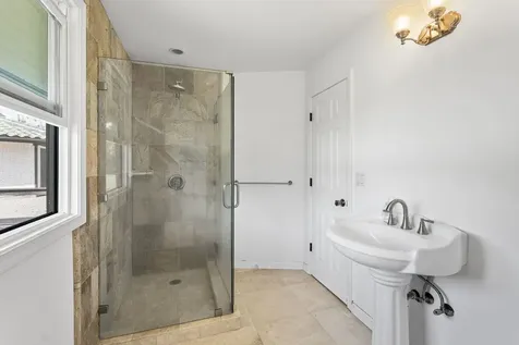 31-590 Hawaii Belt Road Ninole HI 96773