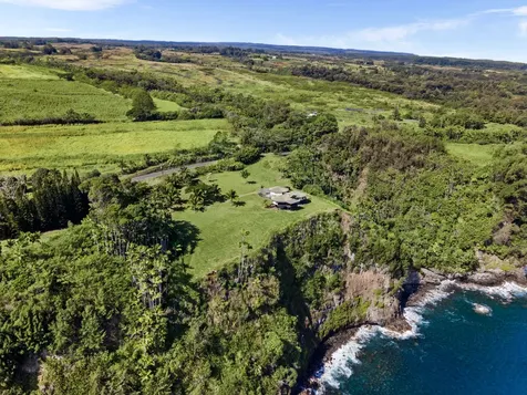 31-590 Hawaii Belt Road Ninole HI 96773