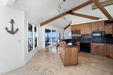 31-590 Hawaii Belt Road Ninole HI 96773