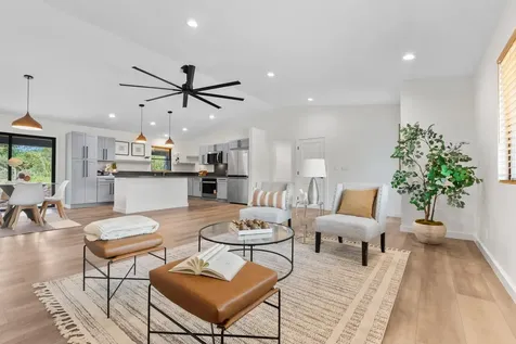 15-1465 19th Avenue Keaau HI 96749