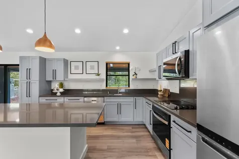 15-1465 19th Avenue Keaau HI 96749