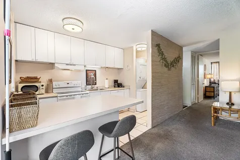 75-6026 Alii Drive Kailua-kona HI 96740