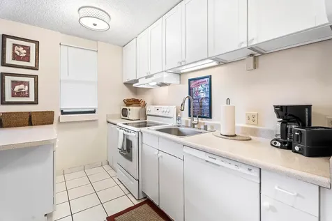 75-6026 Alii Drive Kailua-kona HI 96740