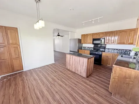 136 Mauna Loa Street Hilo HI 96720