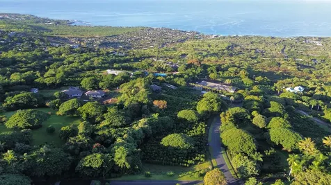 77-6301 Kaumalumalu Drive Holualoa HI 96725