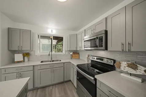 15-2041 12th Avenue Keaau HI 96749