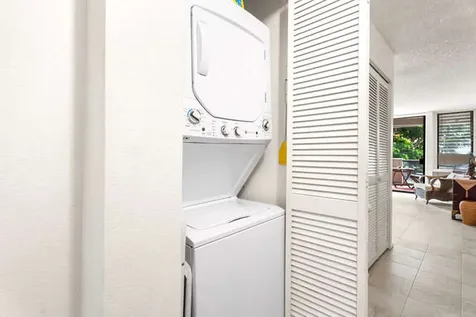 75-5669 Kuakini Highway Kailua-kona HI 96740