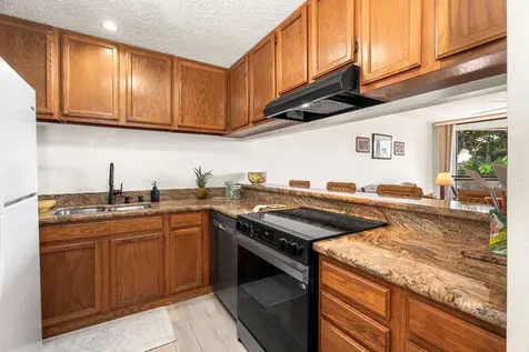 75-5669 Kuakini Highway Kailua-kona HI 96740