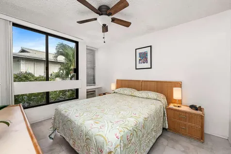 75-5669 Kuakini Highway Kailua-kona HI 96740