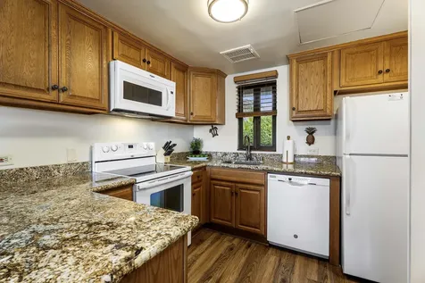 75-6040 Alii Drive Kailua-kona HI 96740