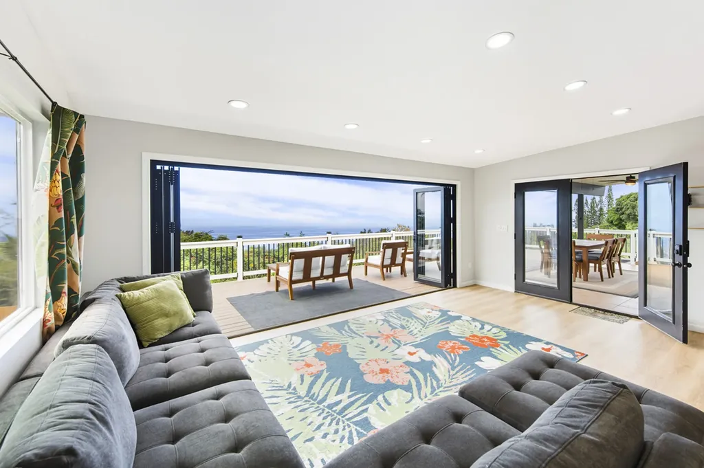 87-2451 Hawaii Belt Road Captain Cook HI 96704