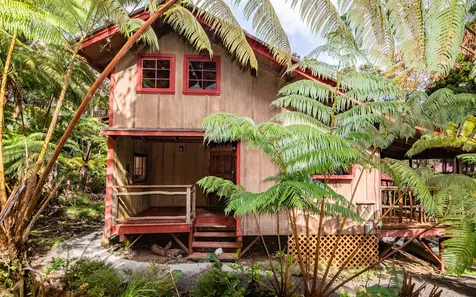 19-3976 John A. Lee Road Volcano HI 96785