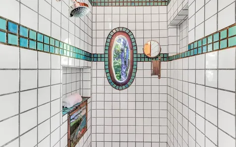 19-3976 John A. Lee Road Volcano HI 96785