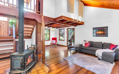 19-3976 John A. Lee Road Volcano HI 96785