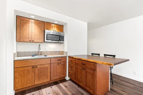 75-5680 Kuakini Highway Kailua-kona HI 96740