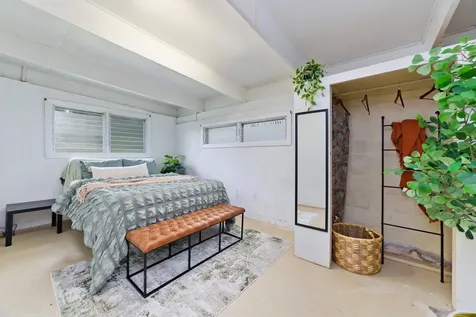 25 Wawai Loop Hilo HI 96720