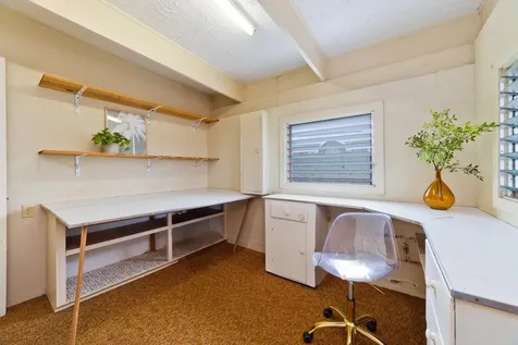 25 Wawai Loop Hilo HI 96720