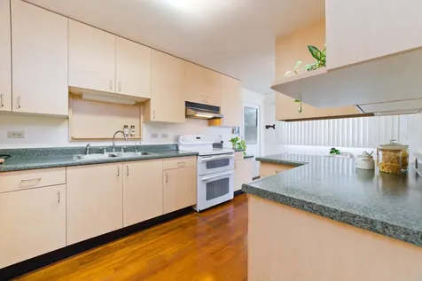 25 Wawai Loop Hilo HI 96720