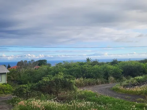 94-6534 Holowai Street Naalehu HI 96772