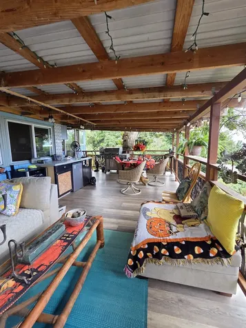 83-5782 Napoopoo Road Captain Cook HI 96704