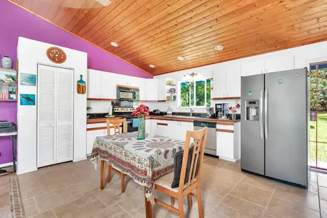 15-1994 16th Avenue Keaau HI 96749