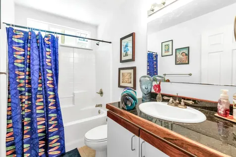 15-1994 16th Avenue Keaau HI 96749