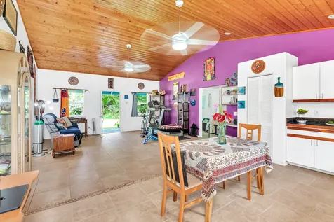 15-1994 16th Avenue Keaau HI 96749