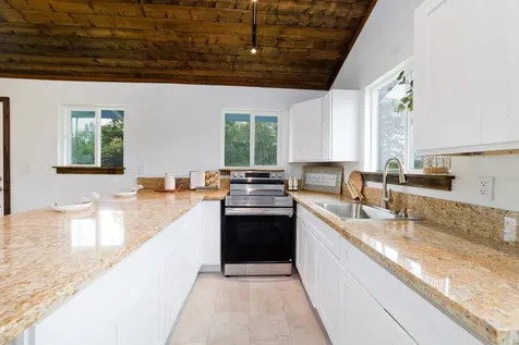 15-1707 15th Avenue Keaau HI 96749