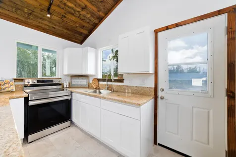 15-1707 15th Avenue Keaau HI 96749