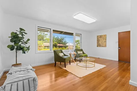 53 Ekaha Street Hilo HI 96720