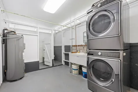 53 Ekaha Street Hilo HI 96720