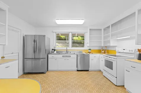 53 Ekaha Street Hilo HI 96720