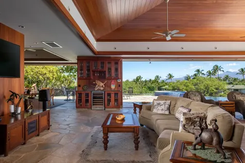 68-135 Pukaua Place Kamuela HI 96743