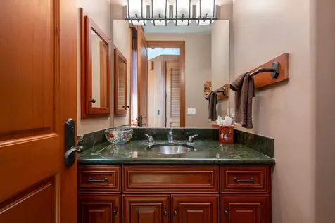 68-135 Pukaua Place Kamuela HI 96743