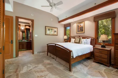 68-135 Pukaua Place Kamuela HI 96743