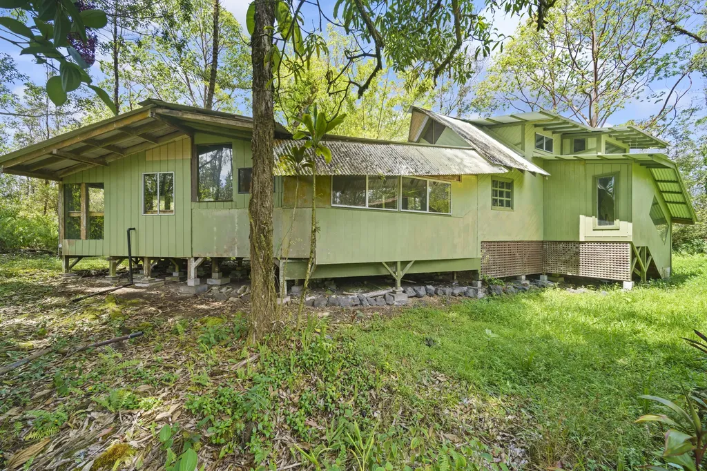 16-1857 Hopue Road Mountain View HI 96760