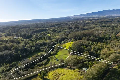 44-3261 Hoo Kahua Road Honokaa HI 96727