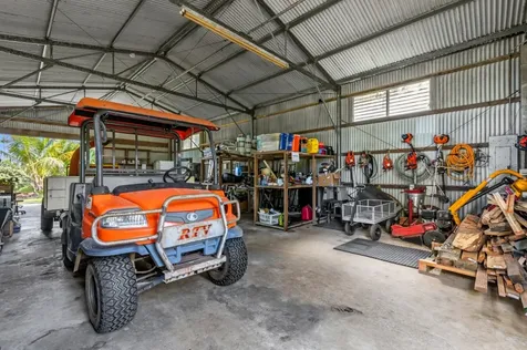 29-655 Chin Chuck Road Hakalau HI 96710