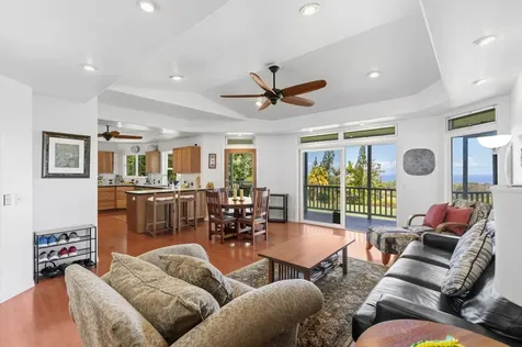 29-655 Chin Chuck Road Hakalau HI 96710