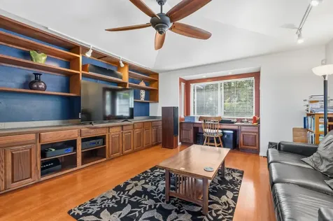 29-655 Chin Chuck Road Hakalau HI 96710