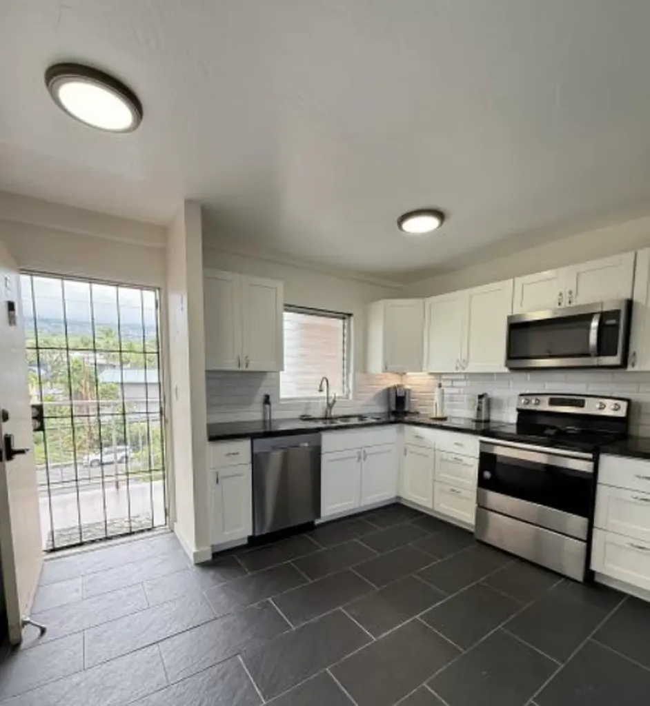 75-5766 Kuakini Highway Kailua-kona HI 96740