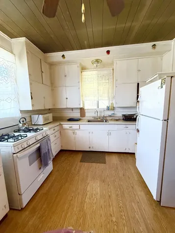 95-5576 Lokelani Street Naalehu HI 96772