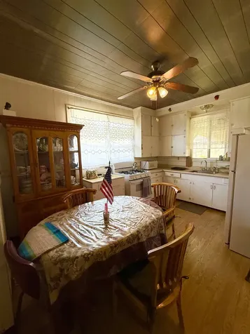 95-5576 Lokelani Street Naalehu HI 96772