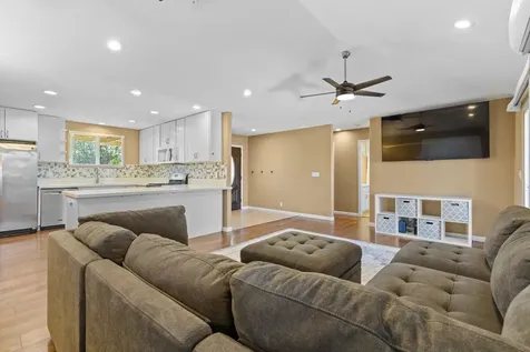 15-1701 17th Avenue Keaau HI 96749